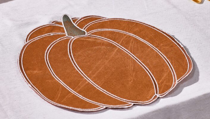 Velvet Pumpkin Placemat 17" RD